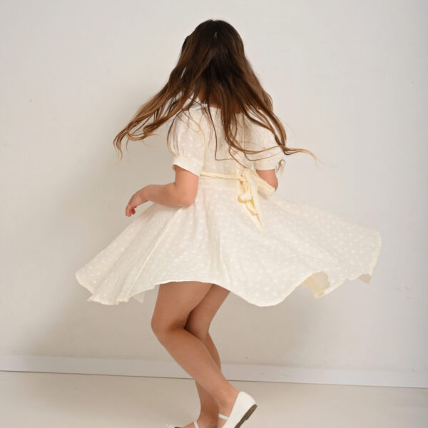 almonet_374